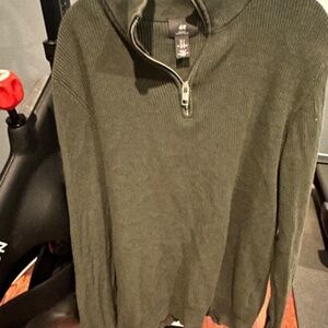 H&M Men's Pullover long sleeved